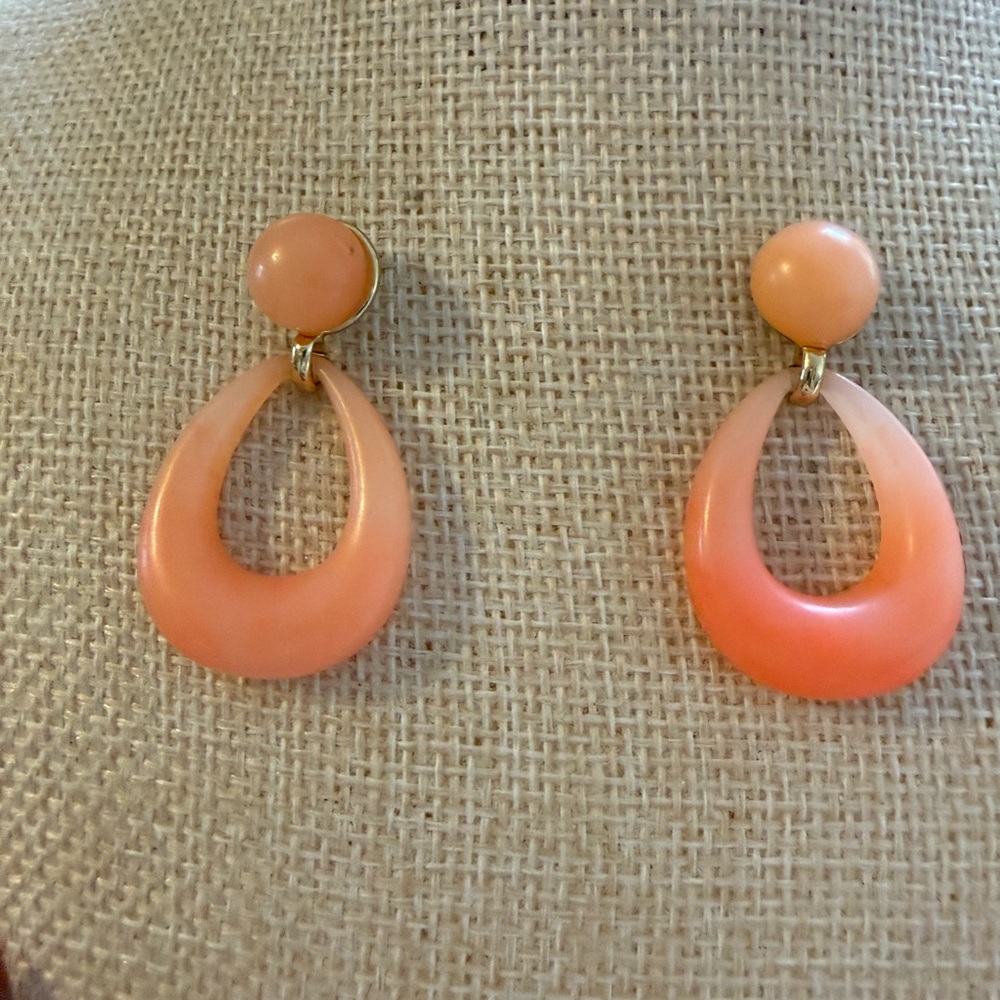 J. Crew Pink Orange Coral Ombré Hoop Post Pierced Earrings‎ Gold Tone